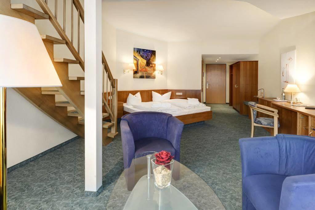 Pescheks Hotel Luisenhohe-Mein Hotel In Валсроде Екстериор снимка
